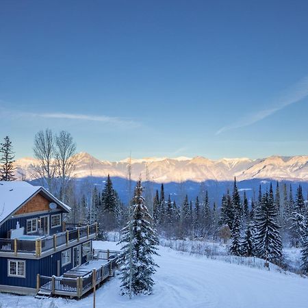 Lush Mountain Accommodations Голдън Екстериор снимка